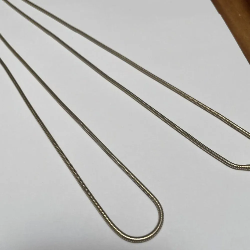 Women’s Vintage Signed Crown Trifari Gold Tone Chain Necklace 59 1/2 Inch - Image 4