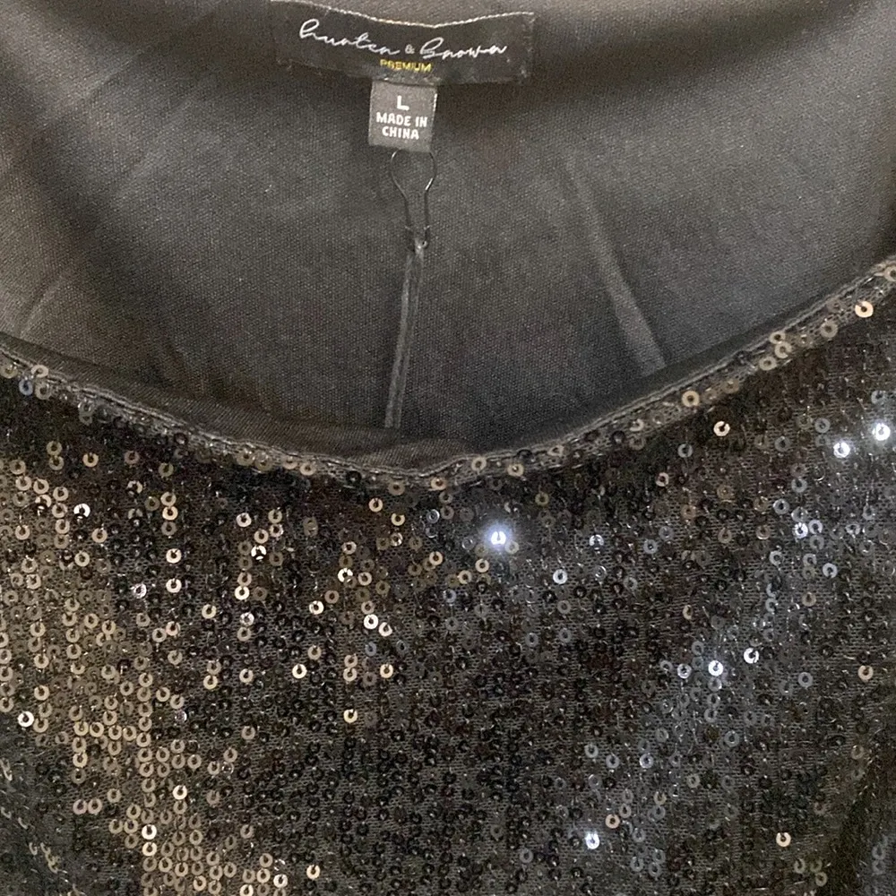 Hunter & brown black sequin cropped top size large - Image 2