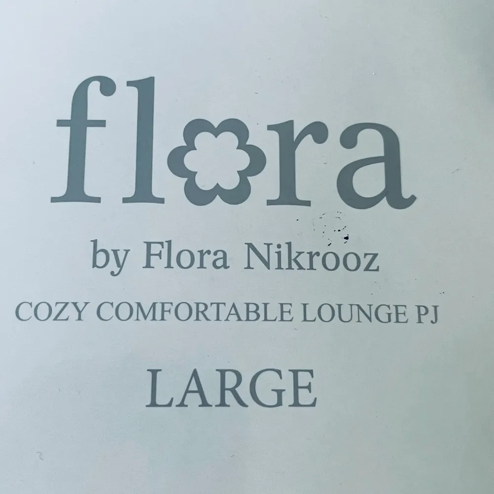 Flora by Flora Nikrooz Elie Floral Velour Pajama Set Size L - Image 8