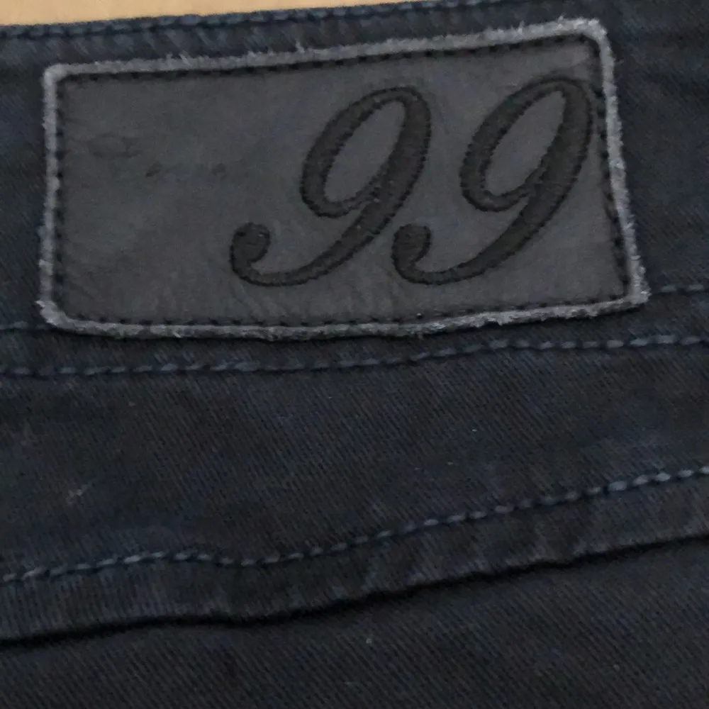 Level 99 jeans Size 28 - Image 6