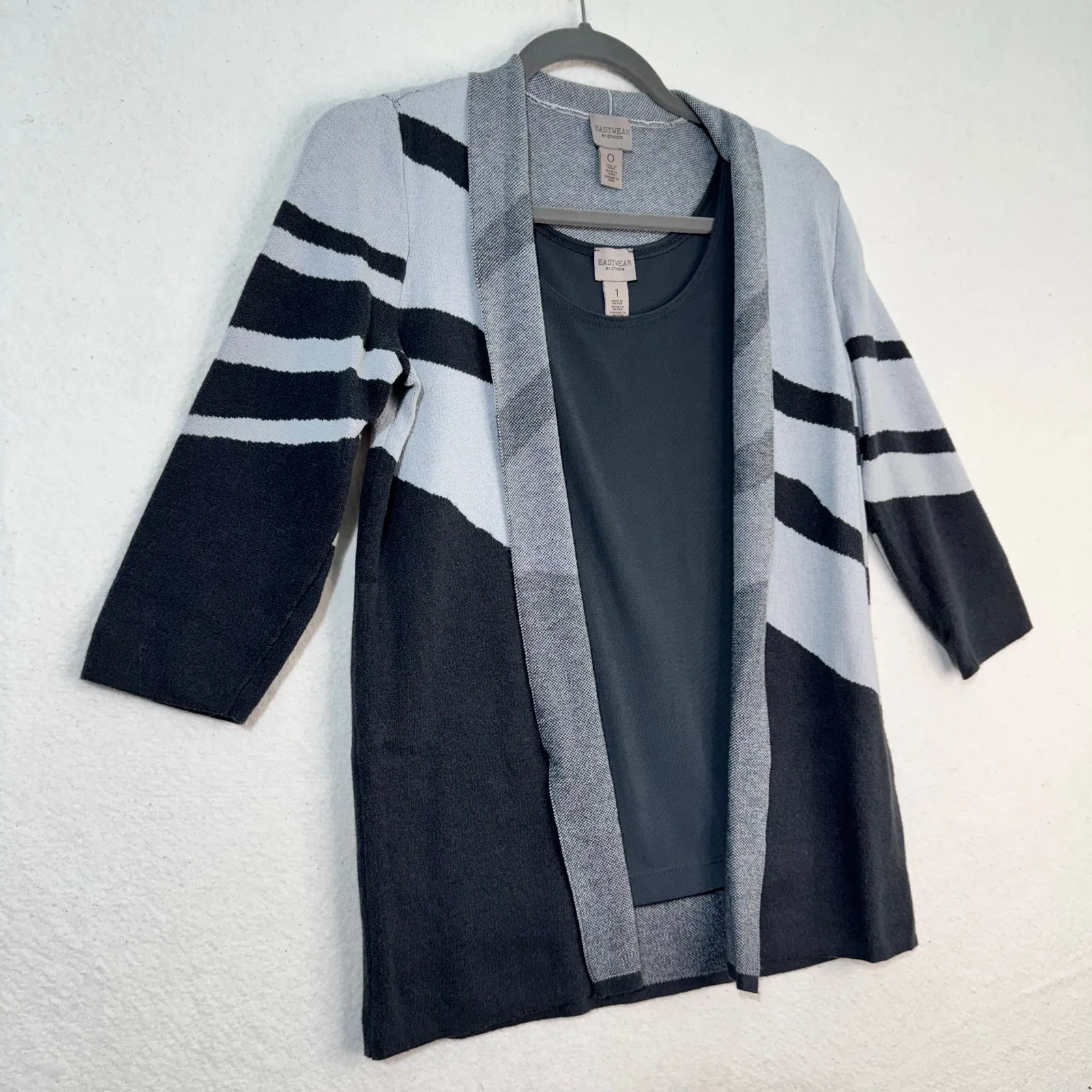 Chico's Easywear Charcoal Gray Tank & Open-Front Abstract Cardigan Size 0/Small - Image 2