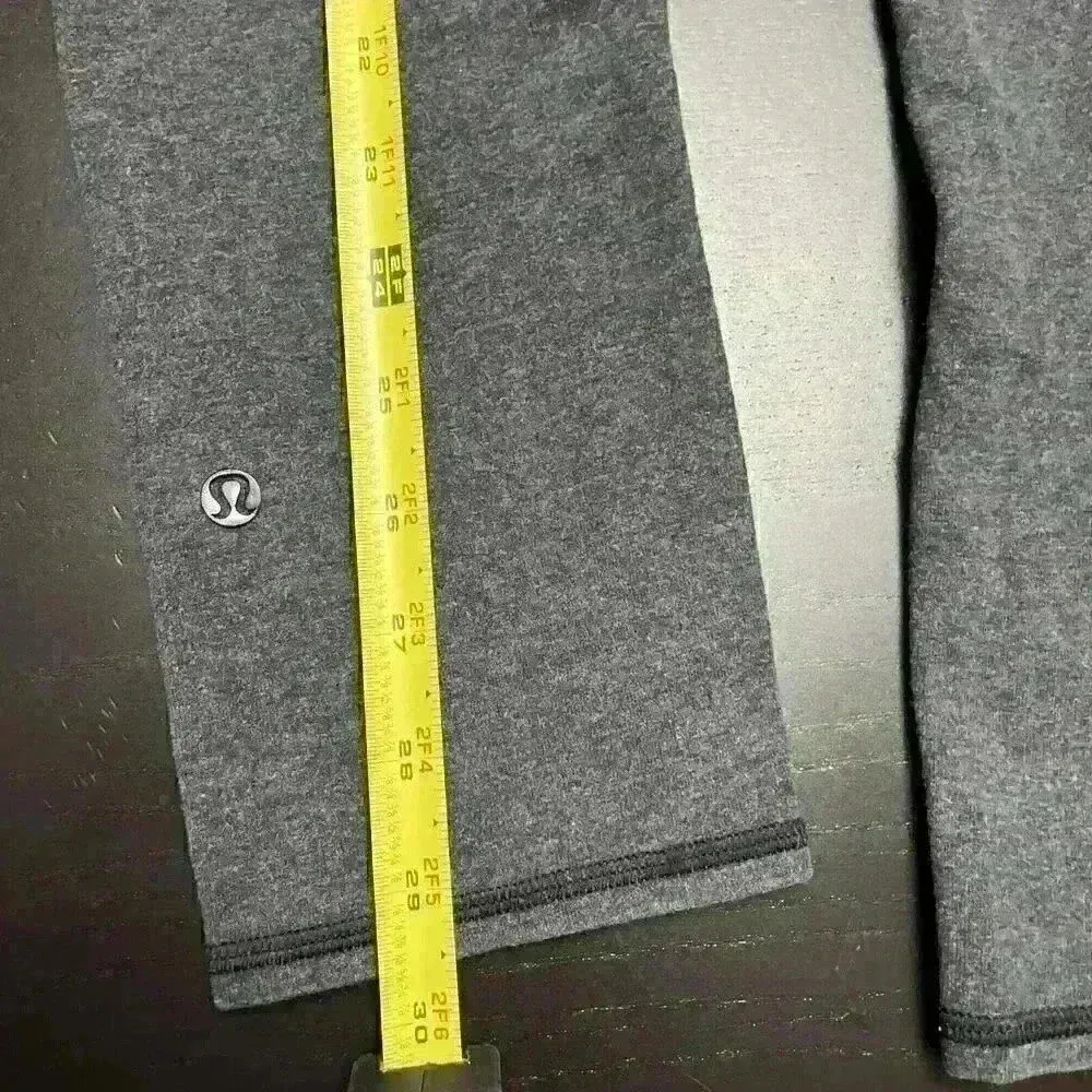 Lululemon Crop Women's Grey Leggings Gym Yoga Pants Size 4 - Image 5