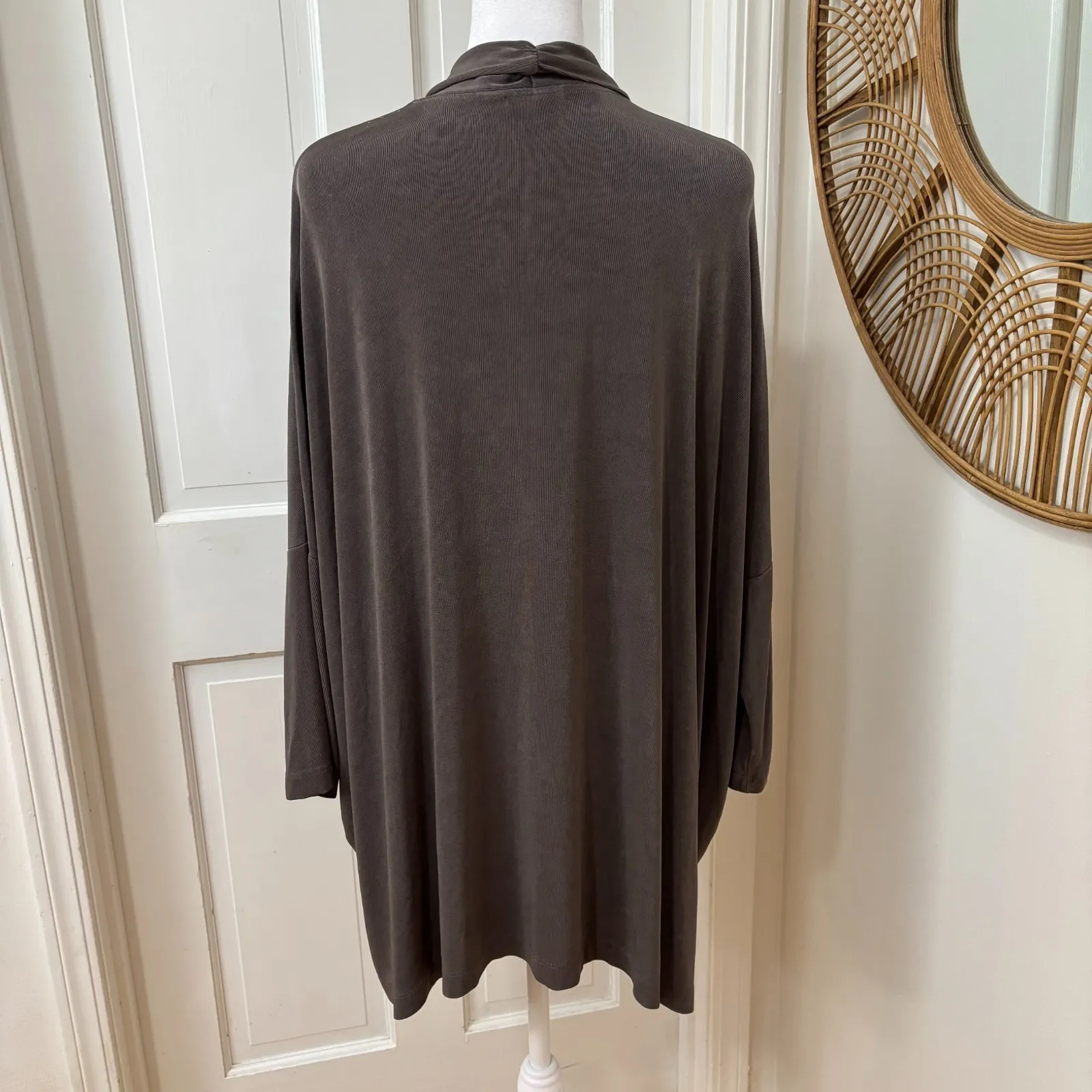 Chicos Travelers Slinky Knit Cardigan SZ 2 (12) Putty‎ Brown Open Tunic Capsule - Image 3