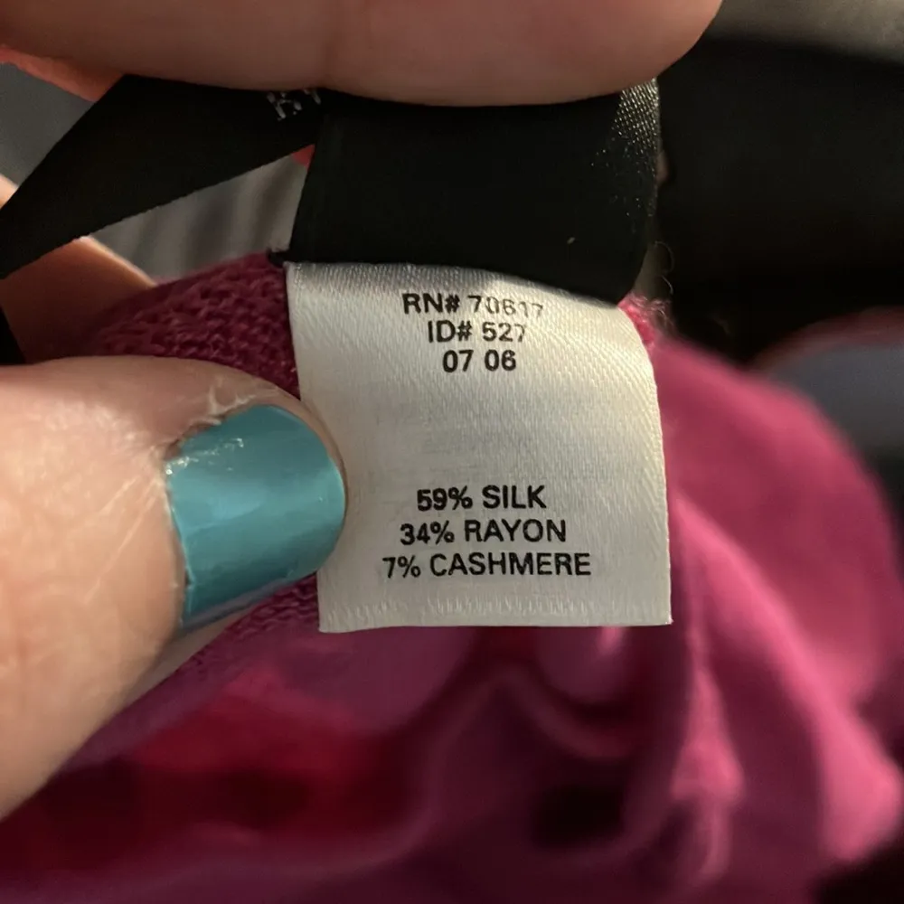 BODY by Victoria Lightweight Sweater, Small - Image 5