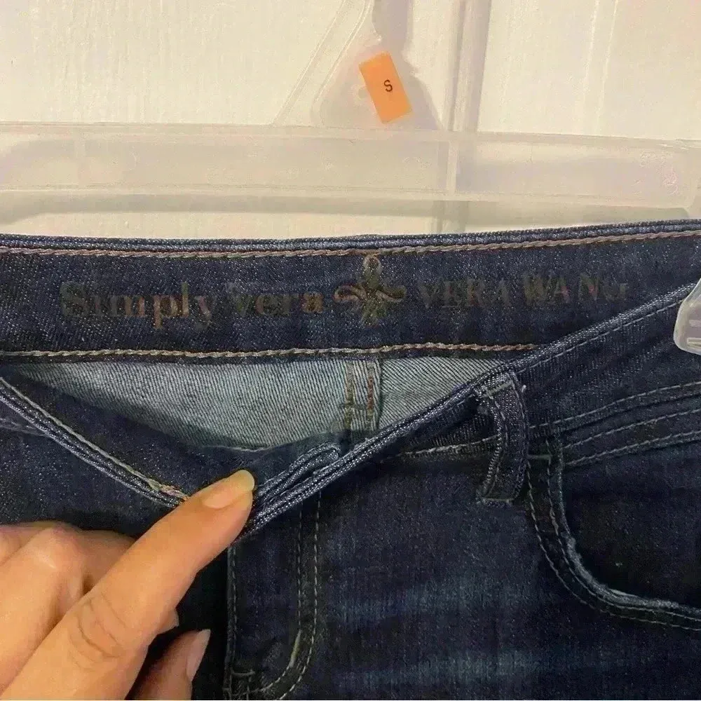 Vera Wang Dark Blue Capri Cuffed Jeans‎ Size 4 - Image 3