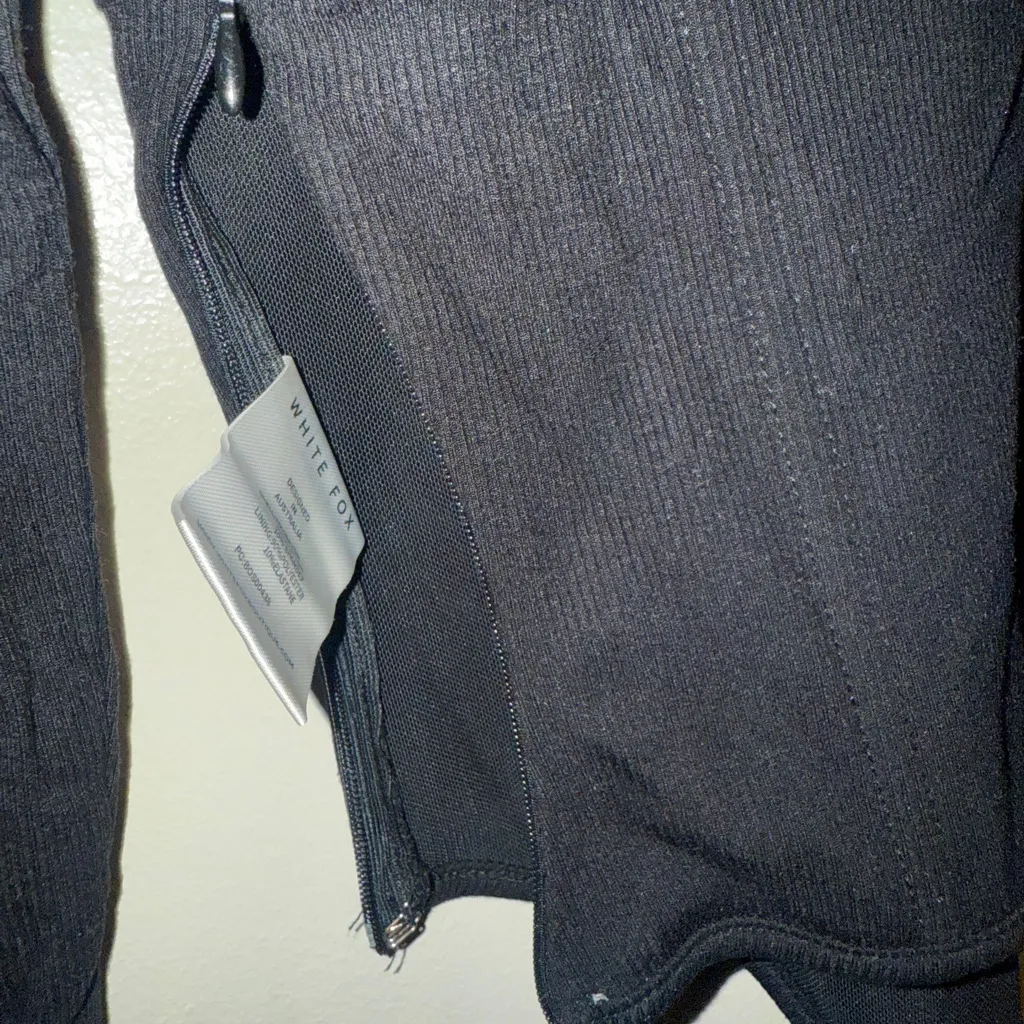 White Fox Boutique Black Long Sleeve Blouse - Image 3