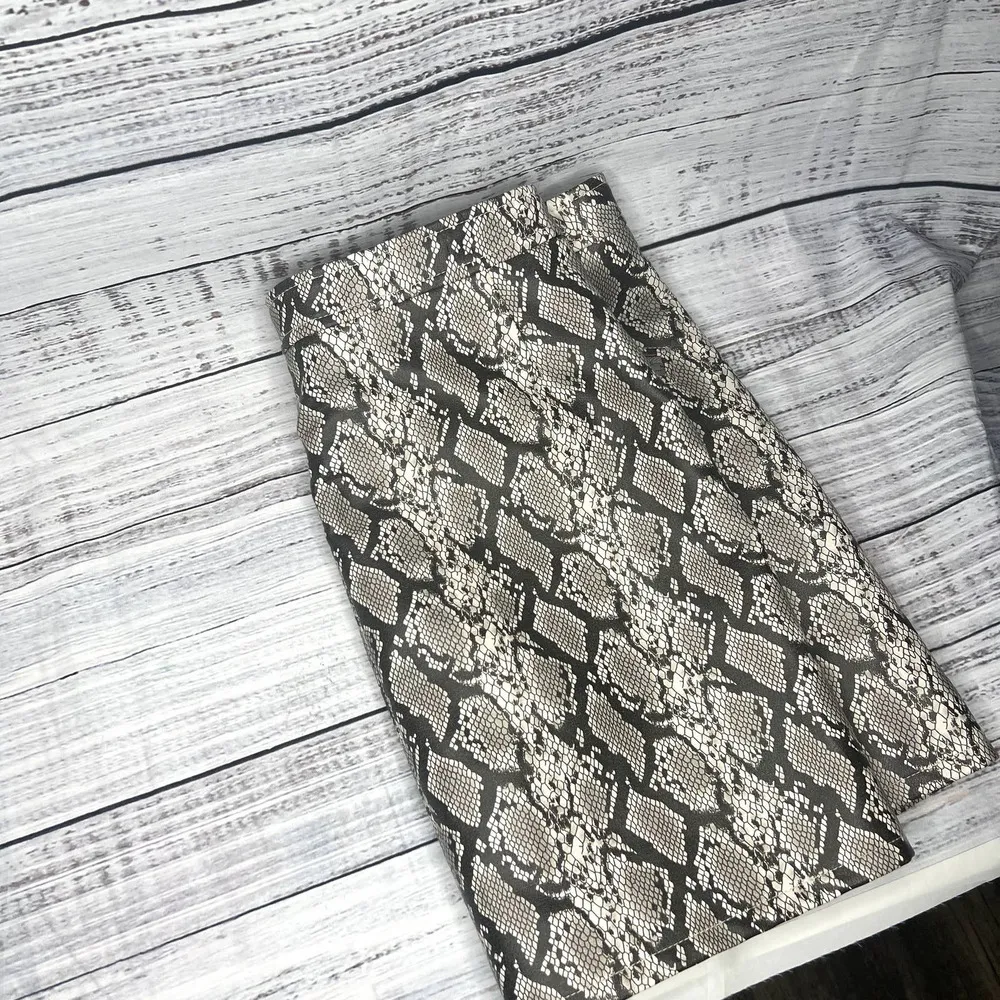 BlankNYC Break Away Snakeskin Print Mini Skirt Size 29 Vegan Leather - Image 4