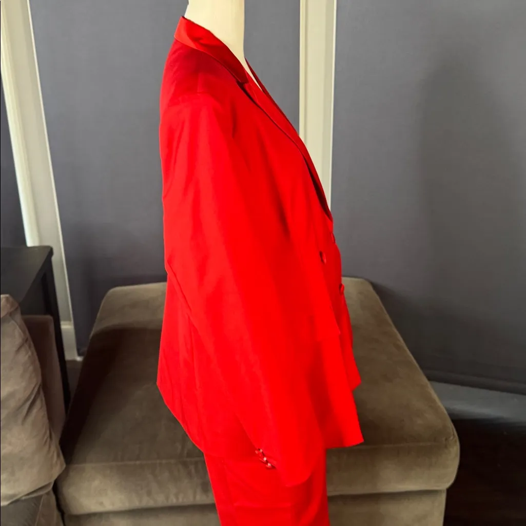 Women’s Red 2 Piece Formal Tuxedo Suit Satin Peak Lapel Dbl Breasted L **READ Size L - Image 4