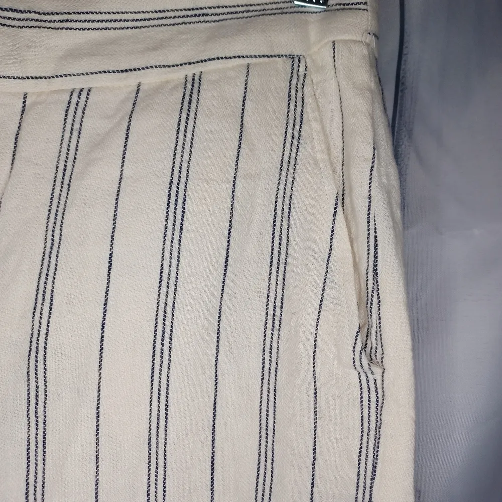 Chaps cropped striped pants - Image 2