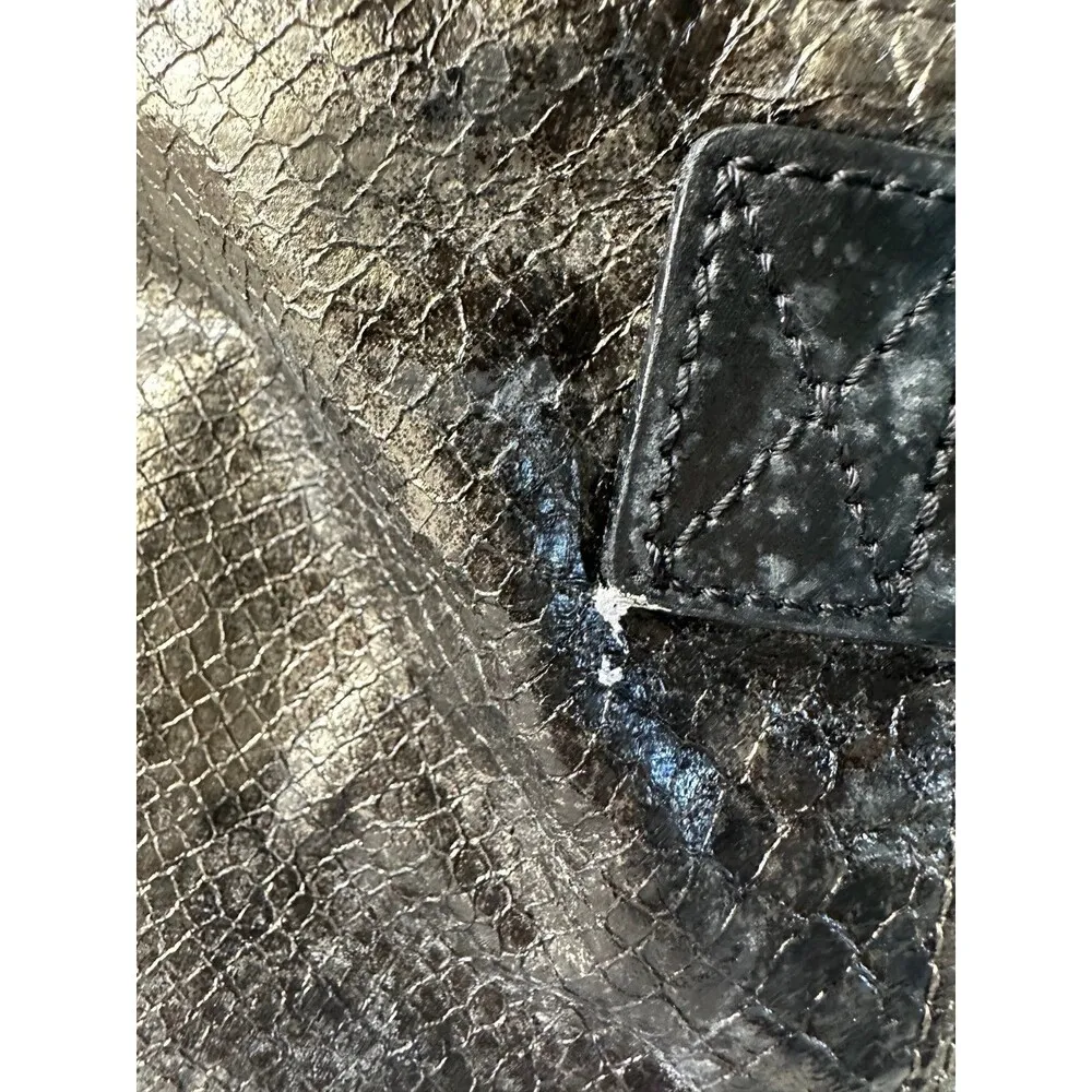 Kipling Women's Carley Expandable Metallic Snakeskin Hobo Handbag Shoulder Bag - Image 9