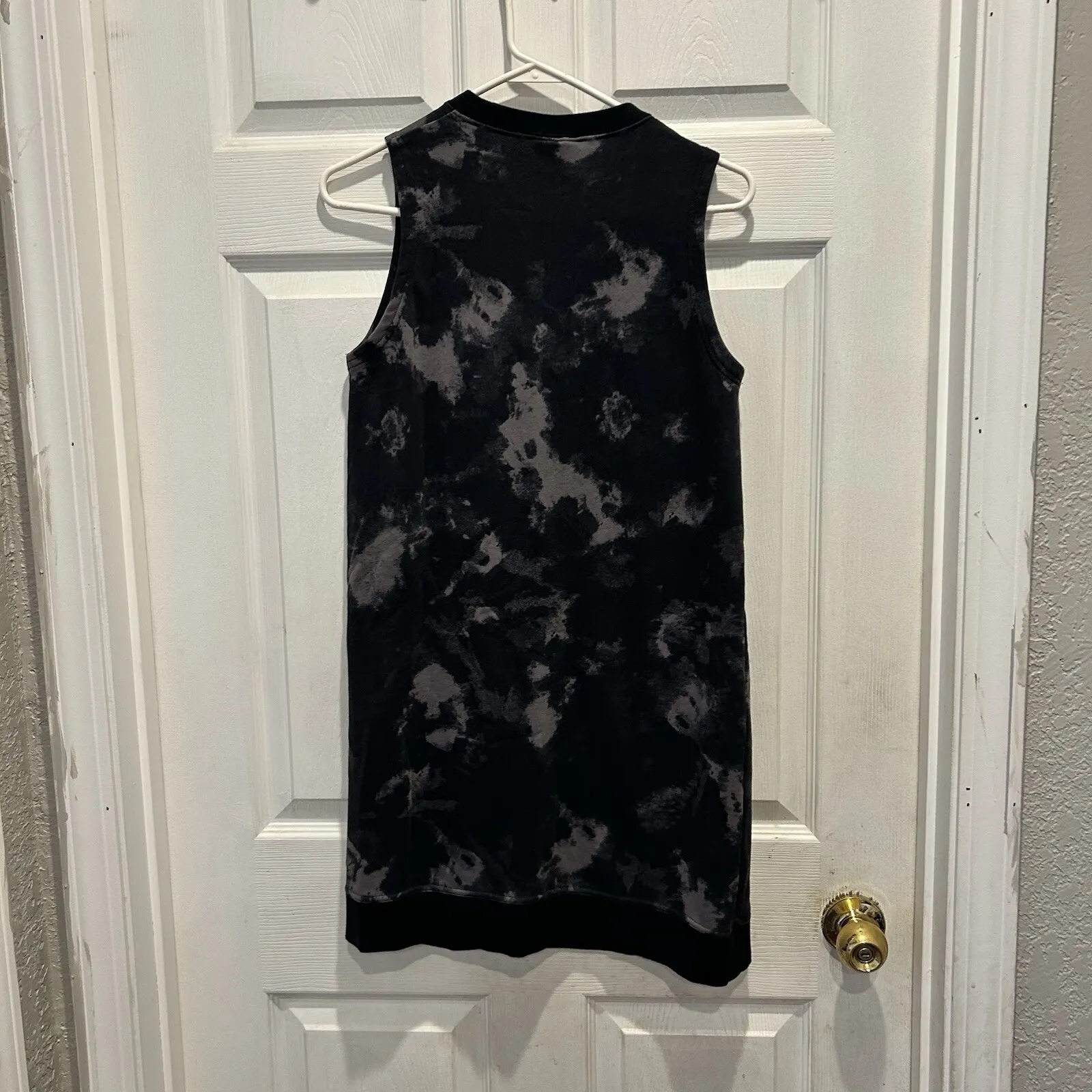 Nike Women Tie Dye Sleeveless Sweatshirt Dress Pouch Pocket Black Gray Small - Image 5