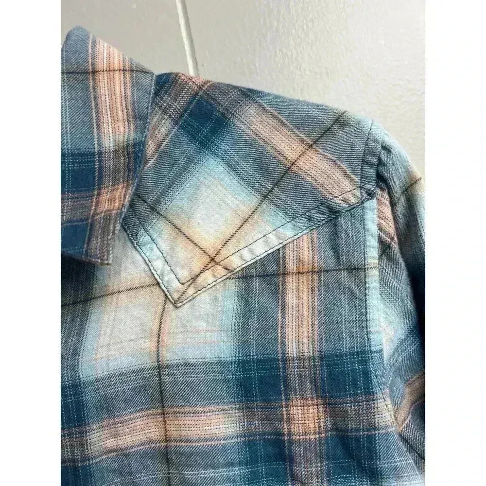 Ariat REAL Women's Small Plaid Long Sleeve Button Up Shirt Blue Pink Relaxed Fit - Image 6