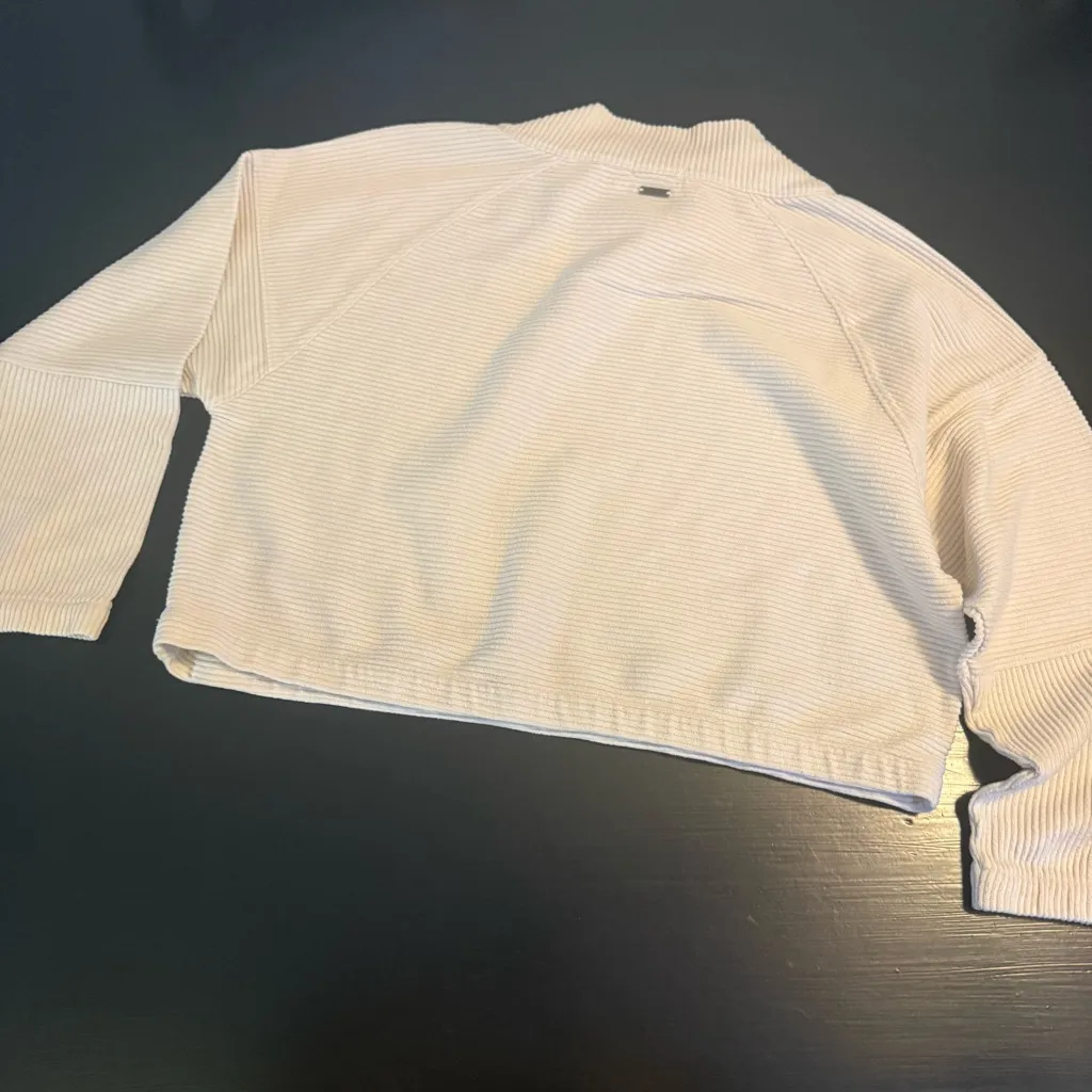 prAna  White Ribbed Crop Top - Image 5