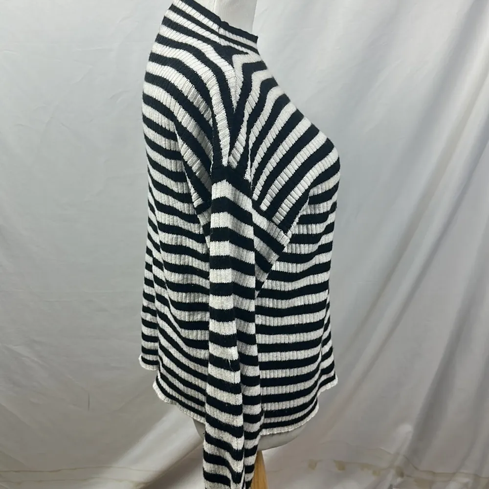 Anthropologie Sydney balloon sleeved sweater size small line & dot - Image 6