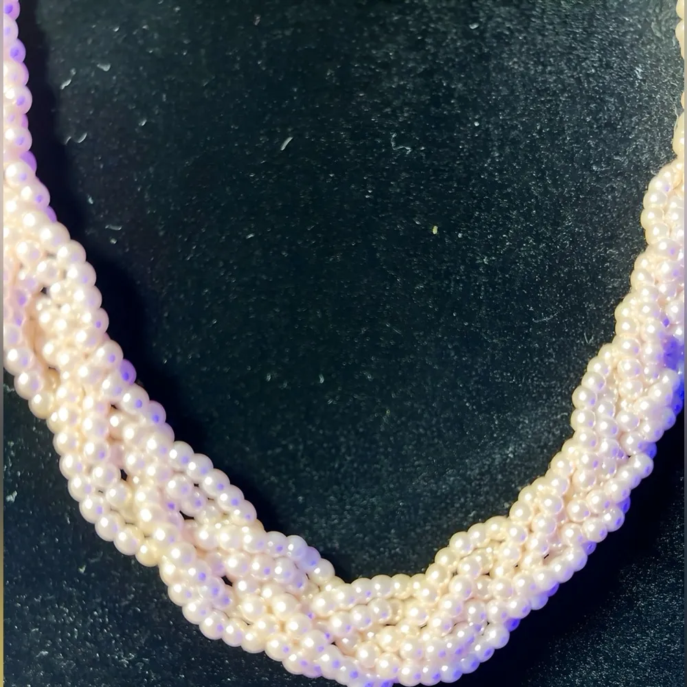 Exquisite 6 Strands of Braided Mini Pink Pearls Choker Necklas - Image 3