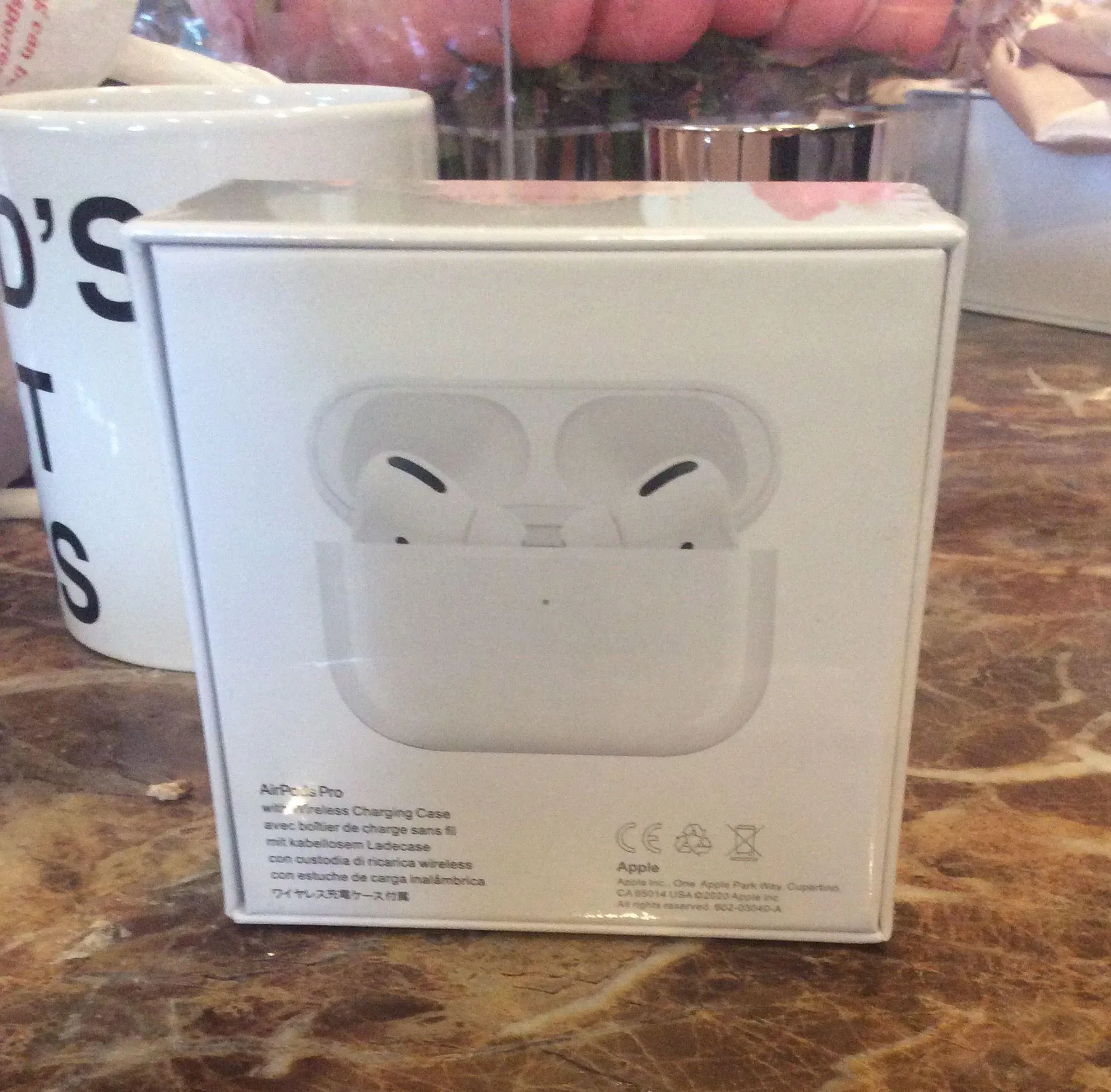 Apple AirPod Pros - Image 2