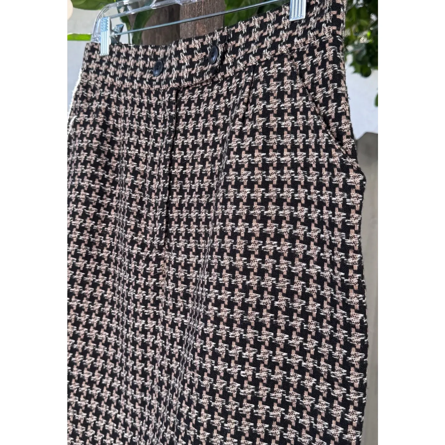 Vintage 1980s Diane von Furstenberg Houndstooth Skirt – Size 12 (Modern 8–10) - Image 2