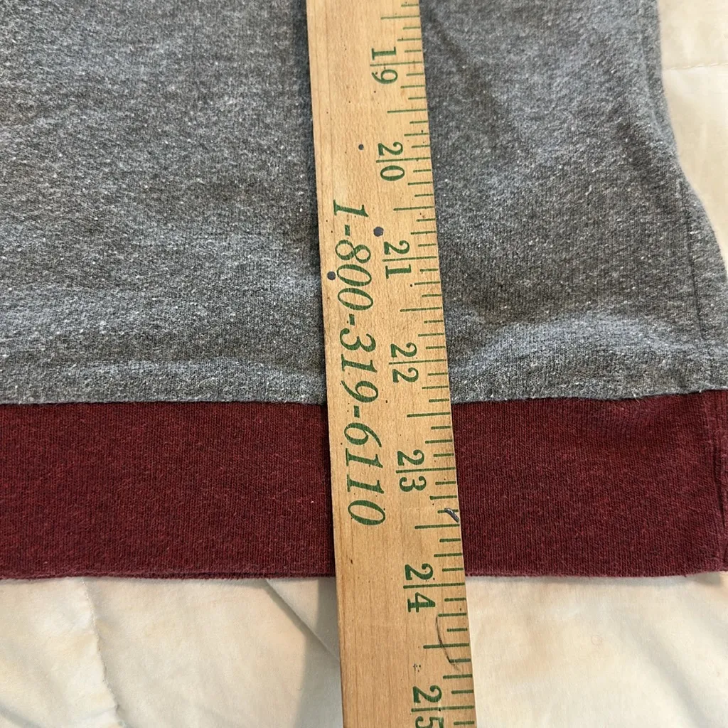 Patagonia Women's Size Small Wilderness Defender Gray/Red Long Sleeve Shirt - Image 10