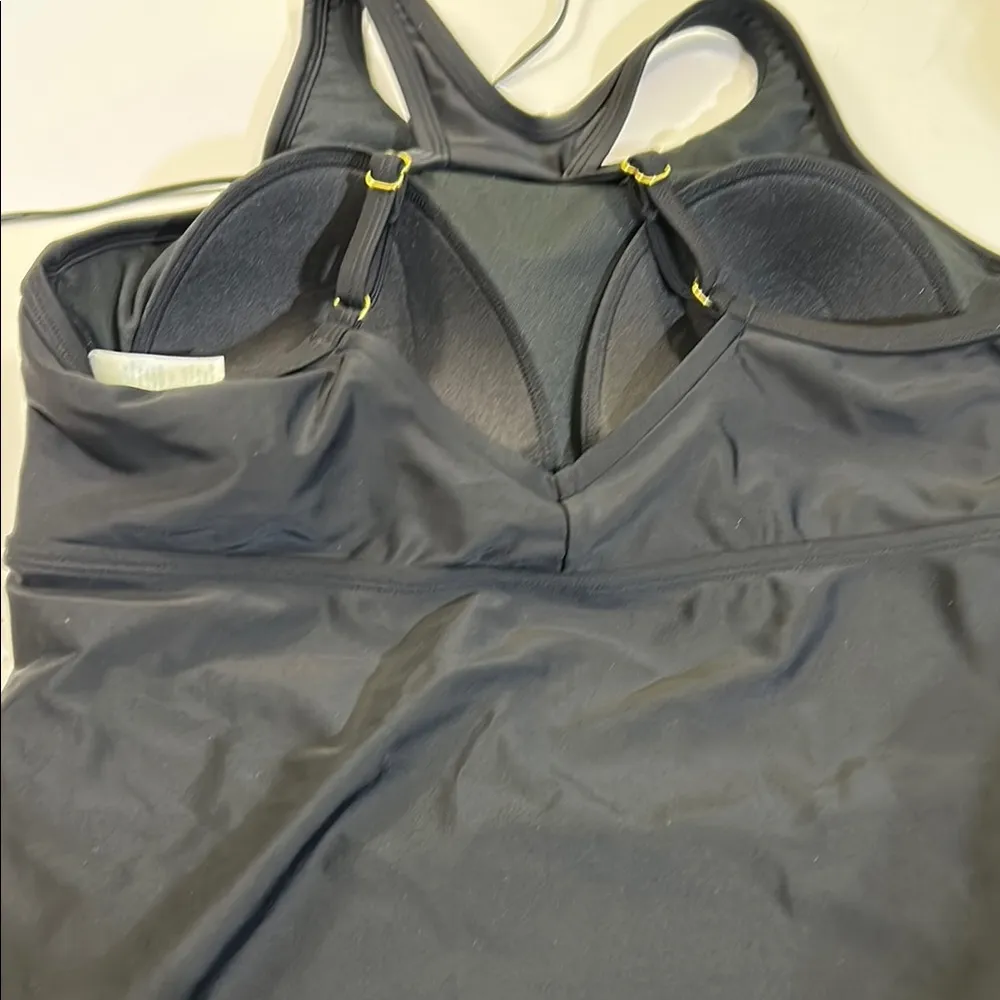 Black Athletic Tank Top - Image 6