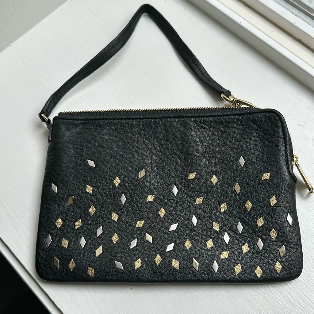 - NWT , Fossil , wallet wristlet WITH coin purse. 
Leather - Image 2