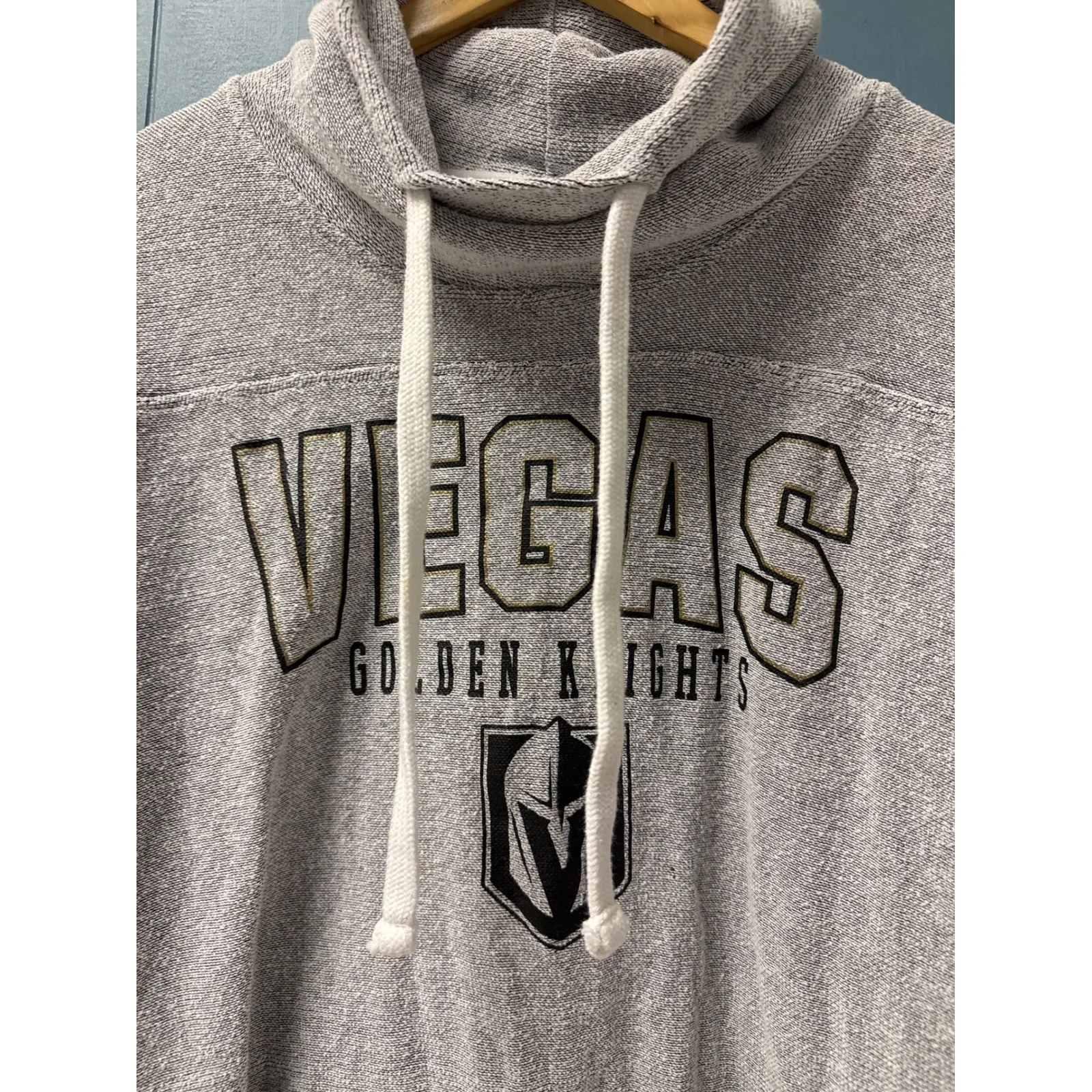 Vegas Golden Knights NHL Ladies Small Pullover Sweatshirt Gray Hooded - Image 2