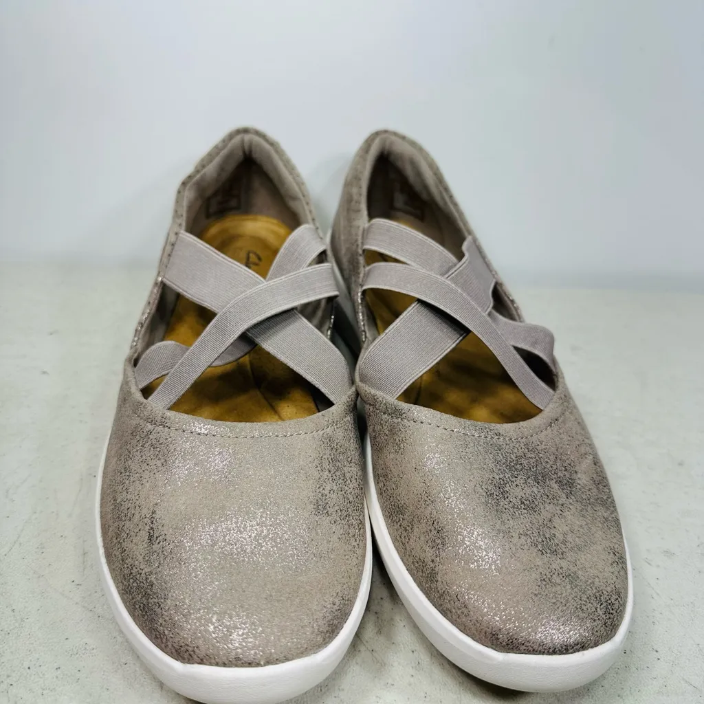 Clarks Womens Sz 12 Kayleigh Cove Metallic Taupe Slip On Shoes Gray - Image 3