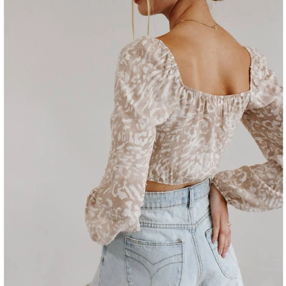 Endless Blu. Crop Blouse Size Large Tan - Image 3