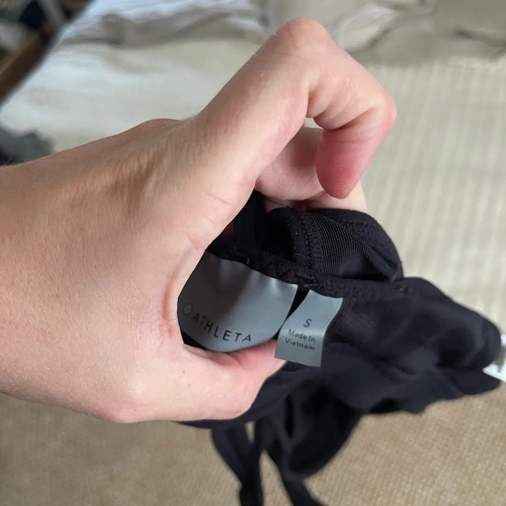 Athleta black straps sports bra size small - Image 7