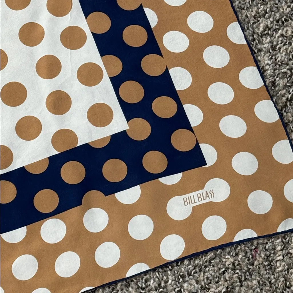 Bill Blass Scarf - Image 2