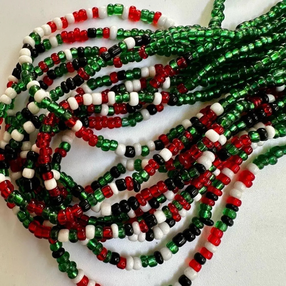Red and green seed beaded multi strand necklace - Image 10