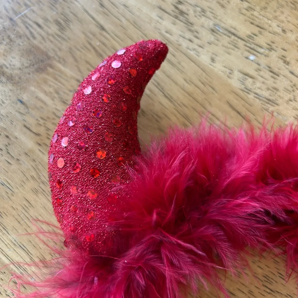 Red devil horns Headband with faux fur and sequin horns - Image 3