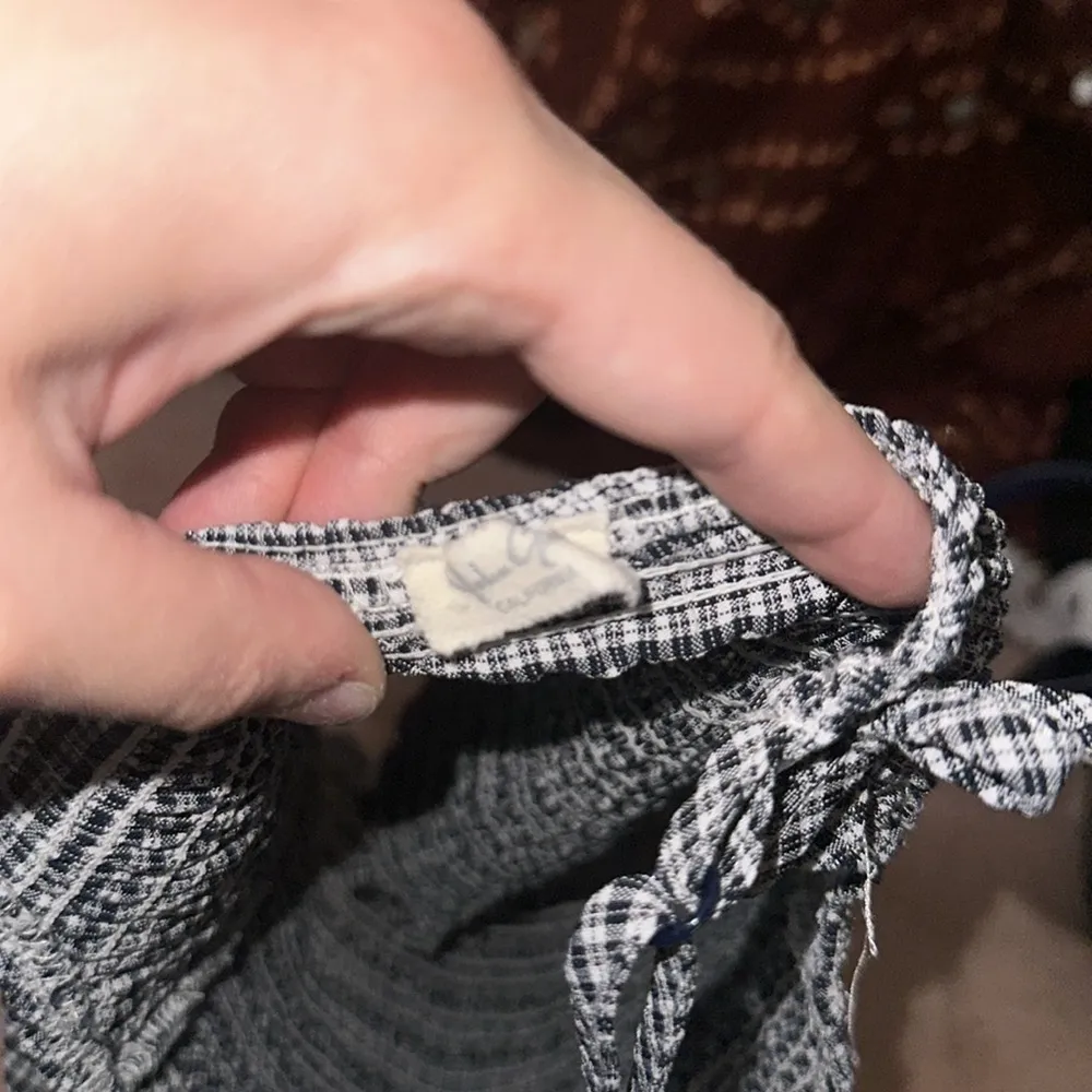 Brandy Melville John Galt Bow Tank Top - Image 5