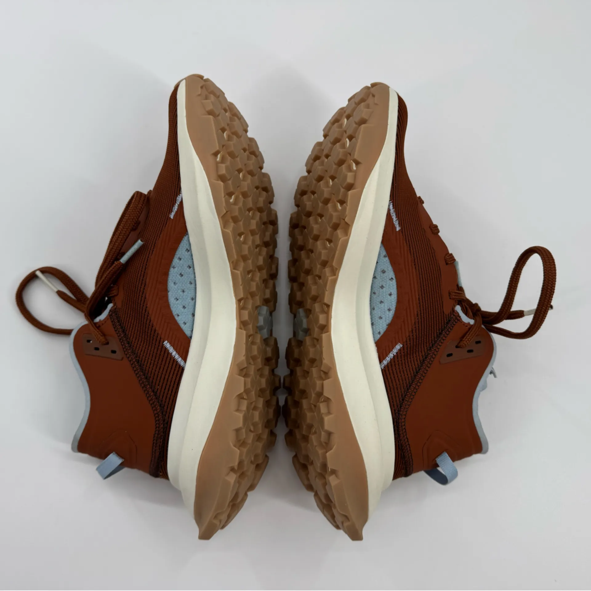 Vasque Women's Re:Connect Here Mid Trail Running Shoes Size 6M - Image 4