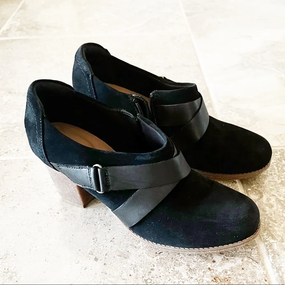 Clark’s Black Suede Booties Block Heel Ankle Boots Size US 11 M, UK 8½ D - Image 2