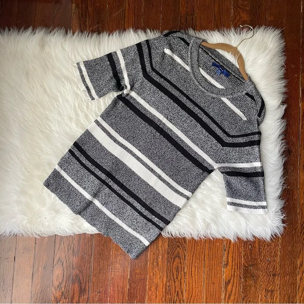 Black & White Striped Sweater - Image 5