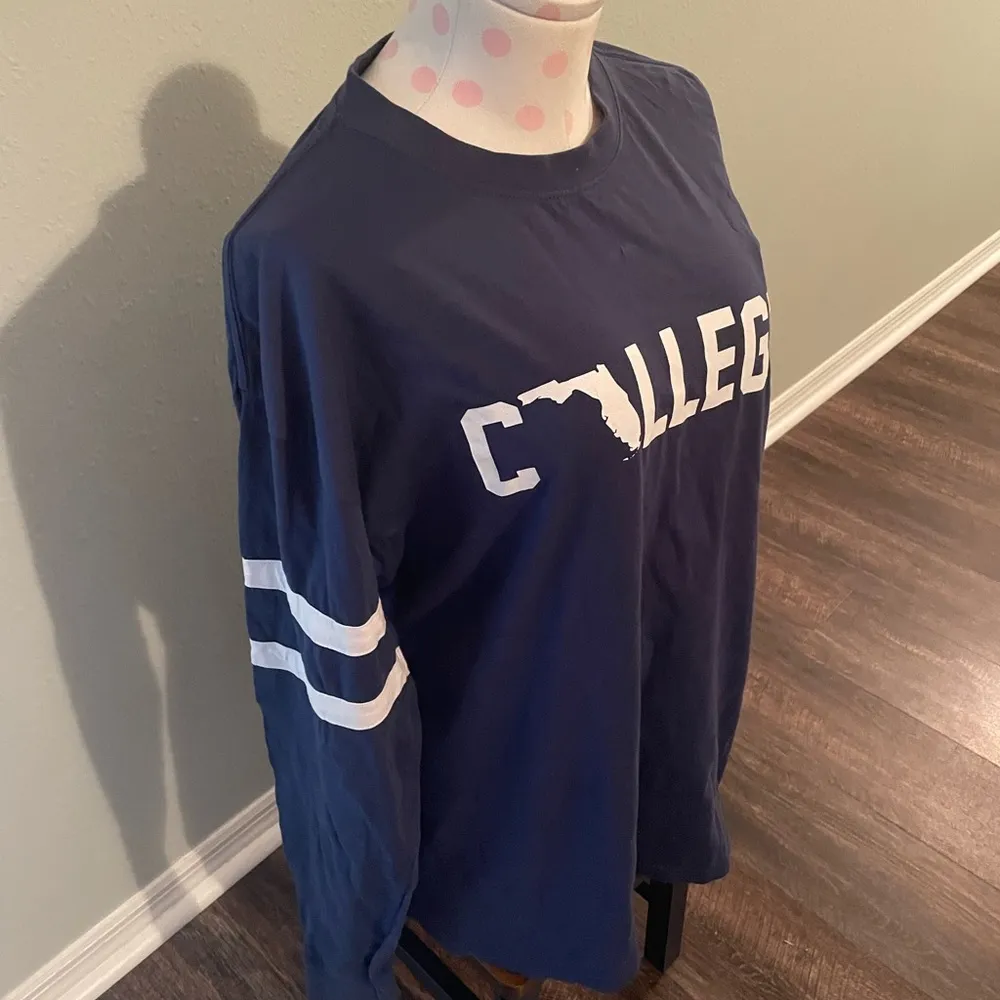 Jadelynn Brooke College Long Sleeve Tee for State of Florida. Sz Lg Navy - Image 2