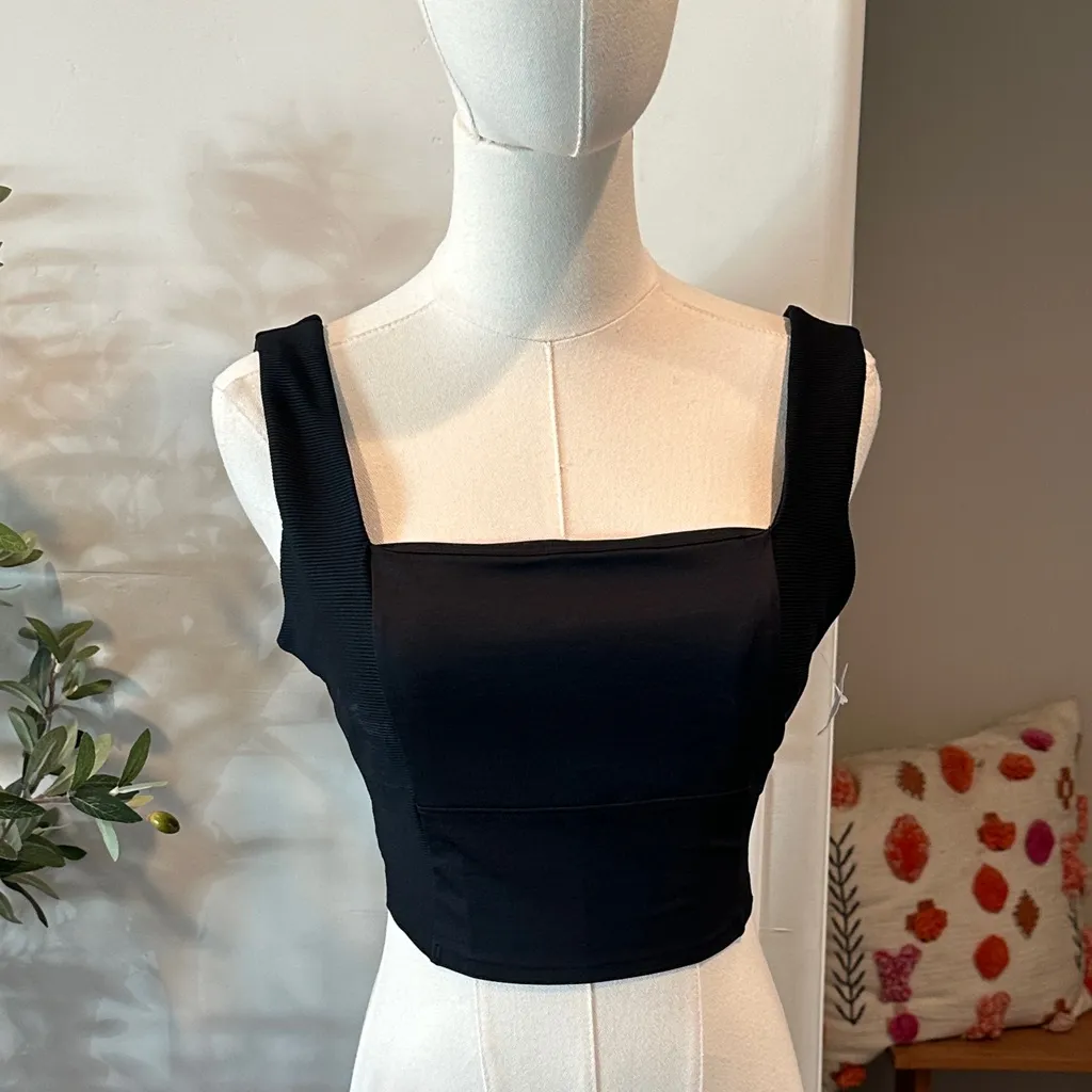 Travis Mathew Moveknit Sport Top New! - Image 5