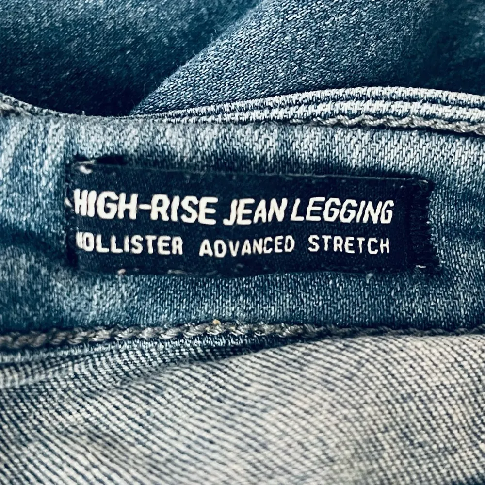 Hollister High Rise Jean Leggings Distressed Jegging Jeans Blue Size 7R, w28 - Image 4