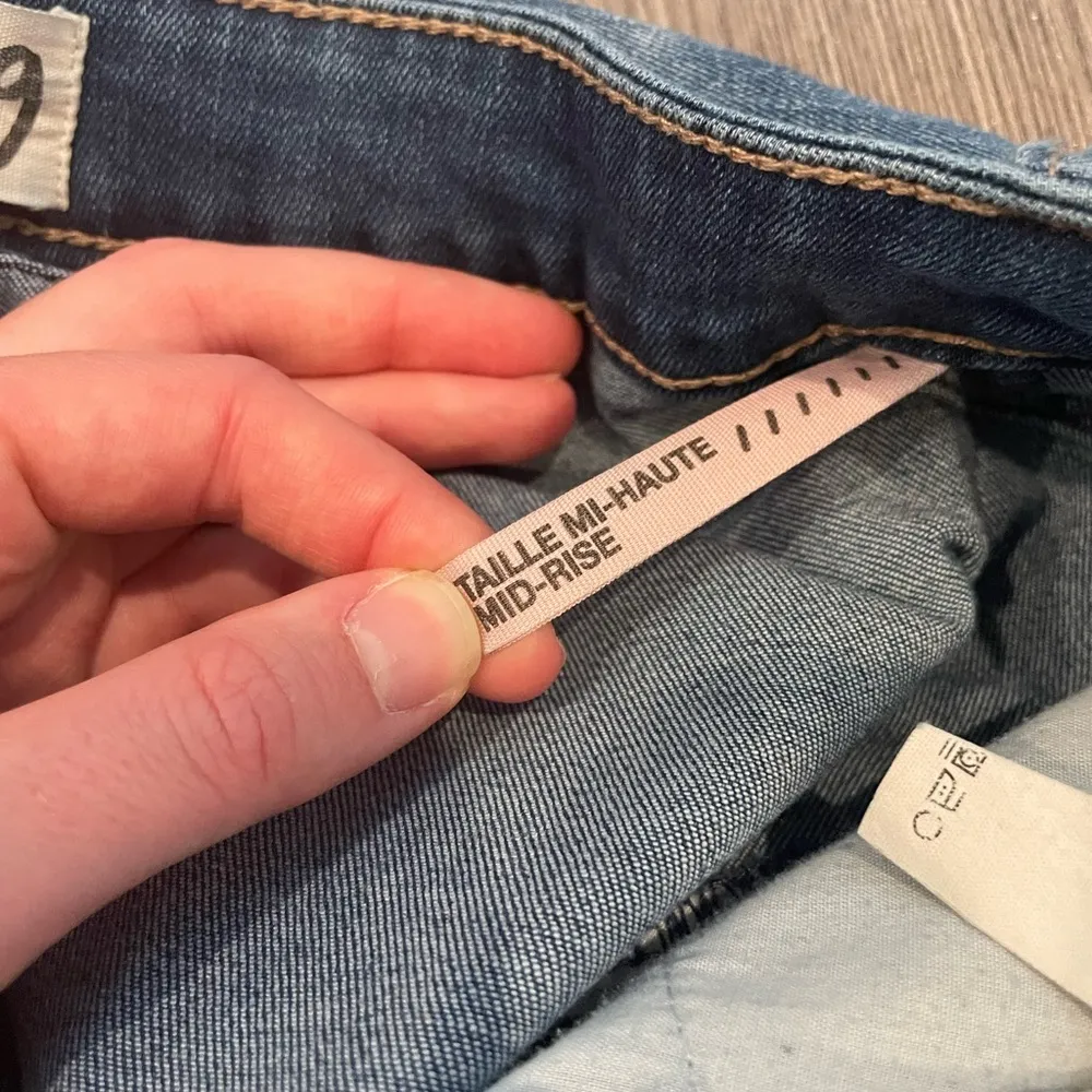 Garage Mid-Rise Frayed Jeans - Image 5