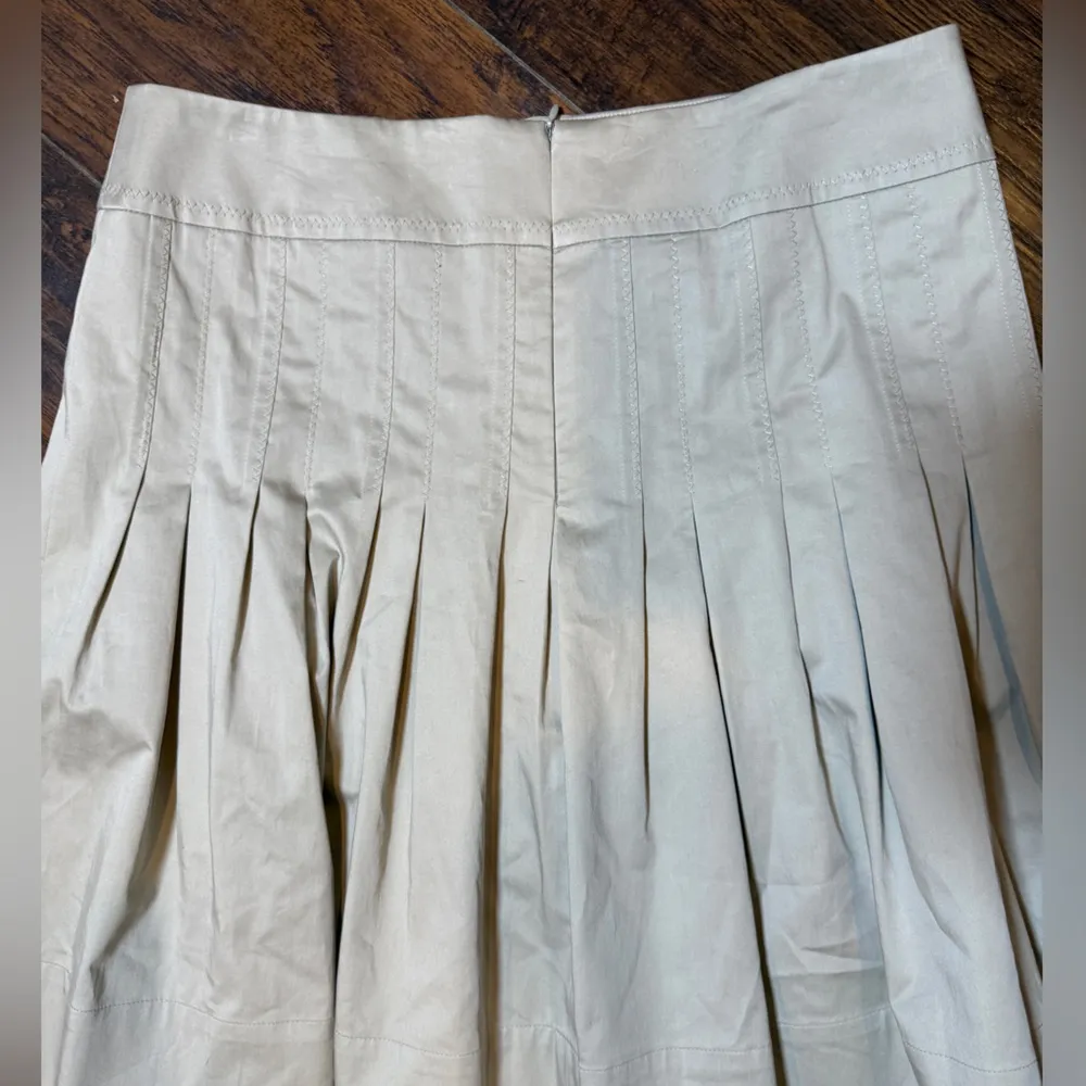 Akris Punto Khaki Drop Waist Pleated Skirt NWT Size 12 - Image 3