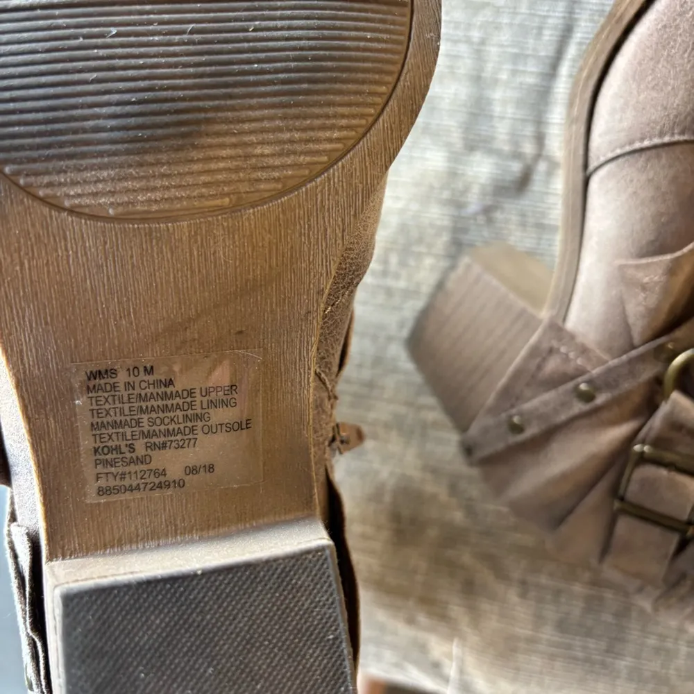 Women’s Tan Ankle Boot with Heel - Image 3