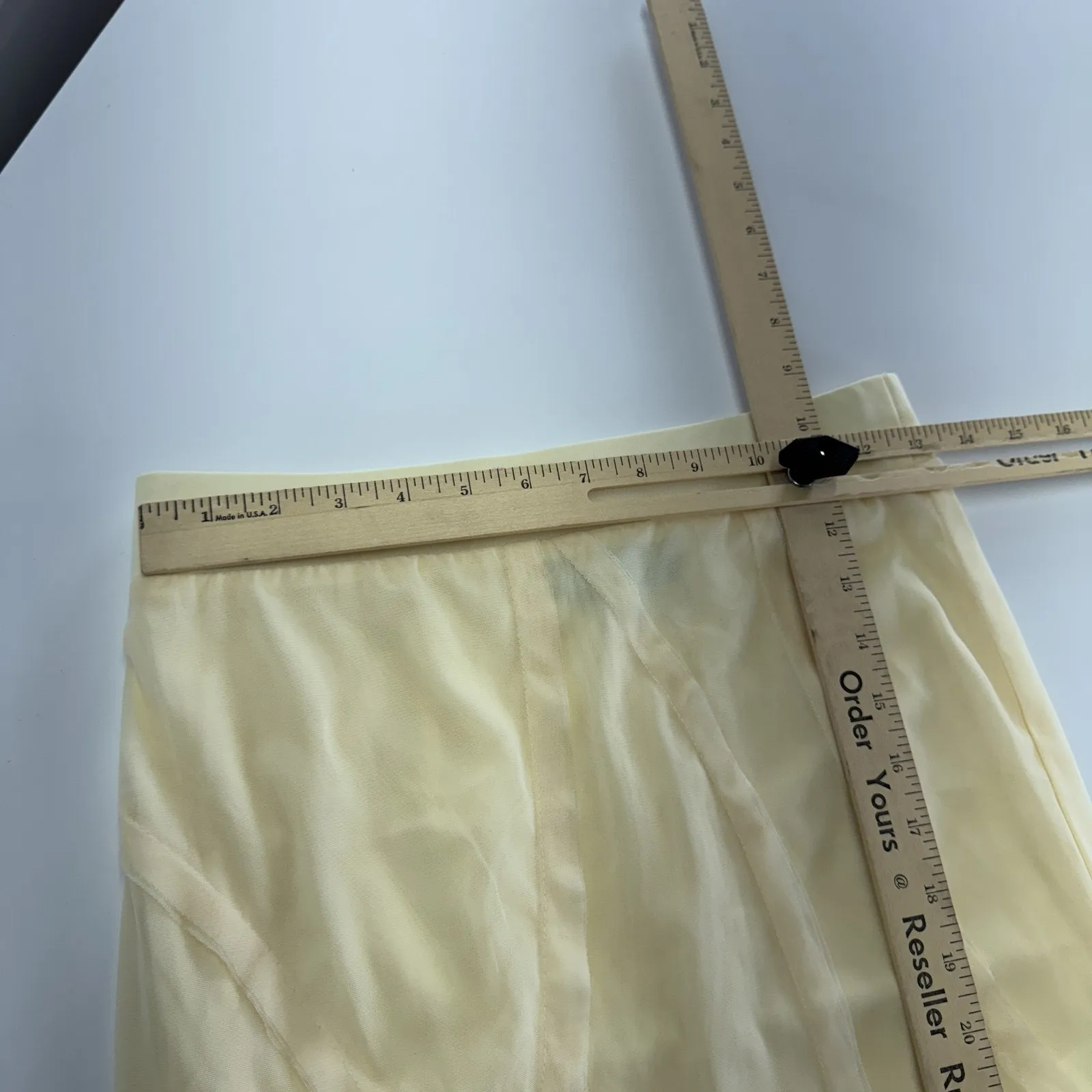 No Vacancy Skirt Womens‎ Small Butter Yellow Mesh Mini Layered Sheer Lined - Image 5