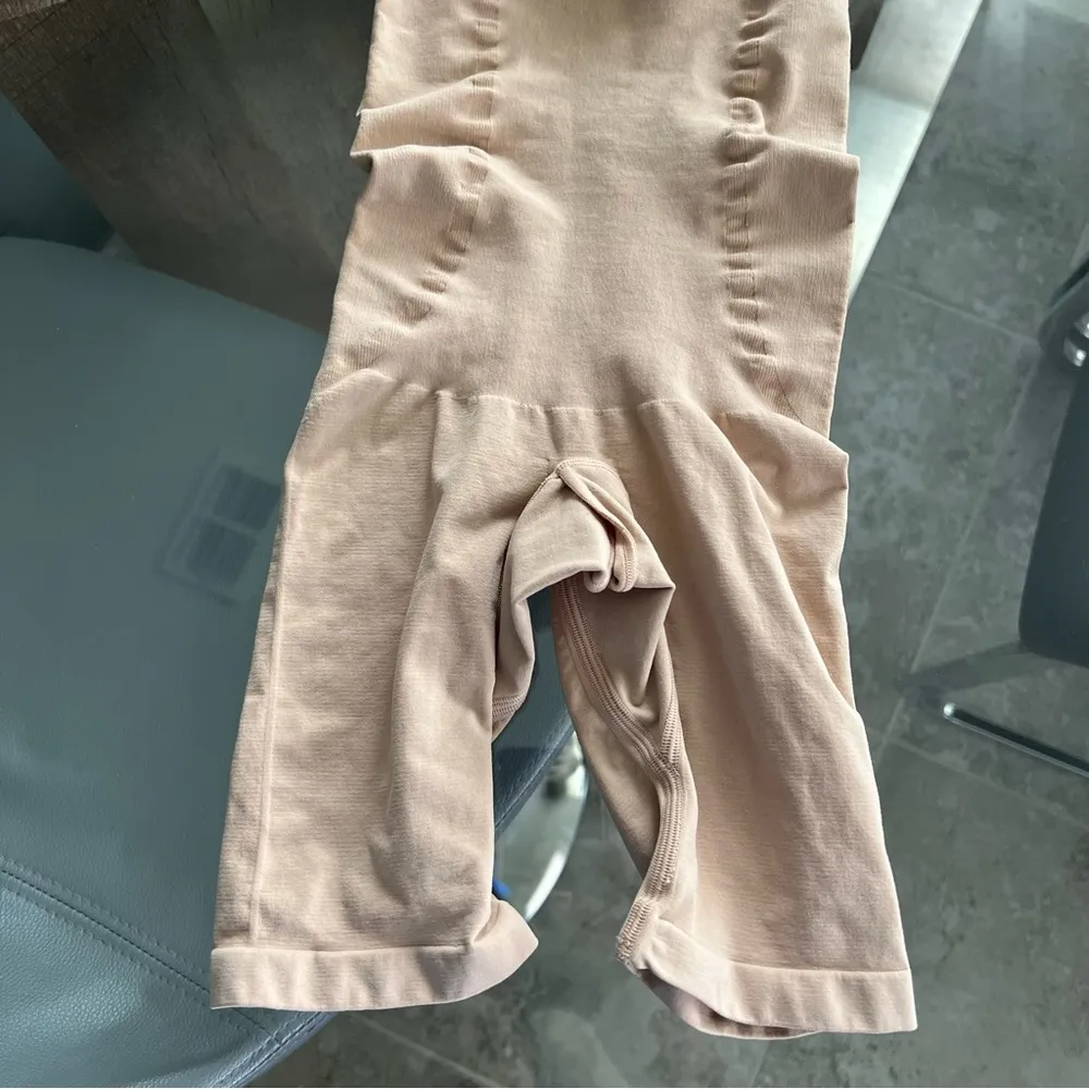 SKIMS Sculpt Open Bust Bodysuit Size XS/XXS New w/o Tag - Image 6