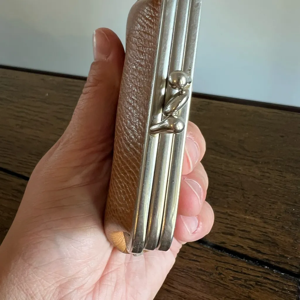 Vintage Leather coin purse small change pouch with kiss lock mini cute Orange - Image 5