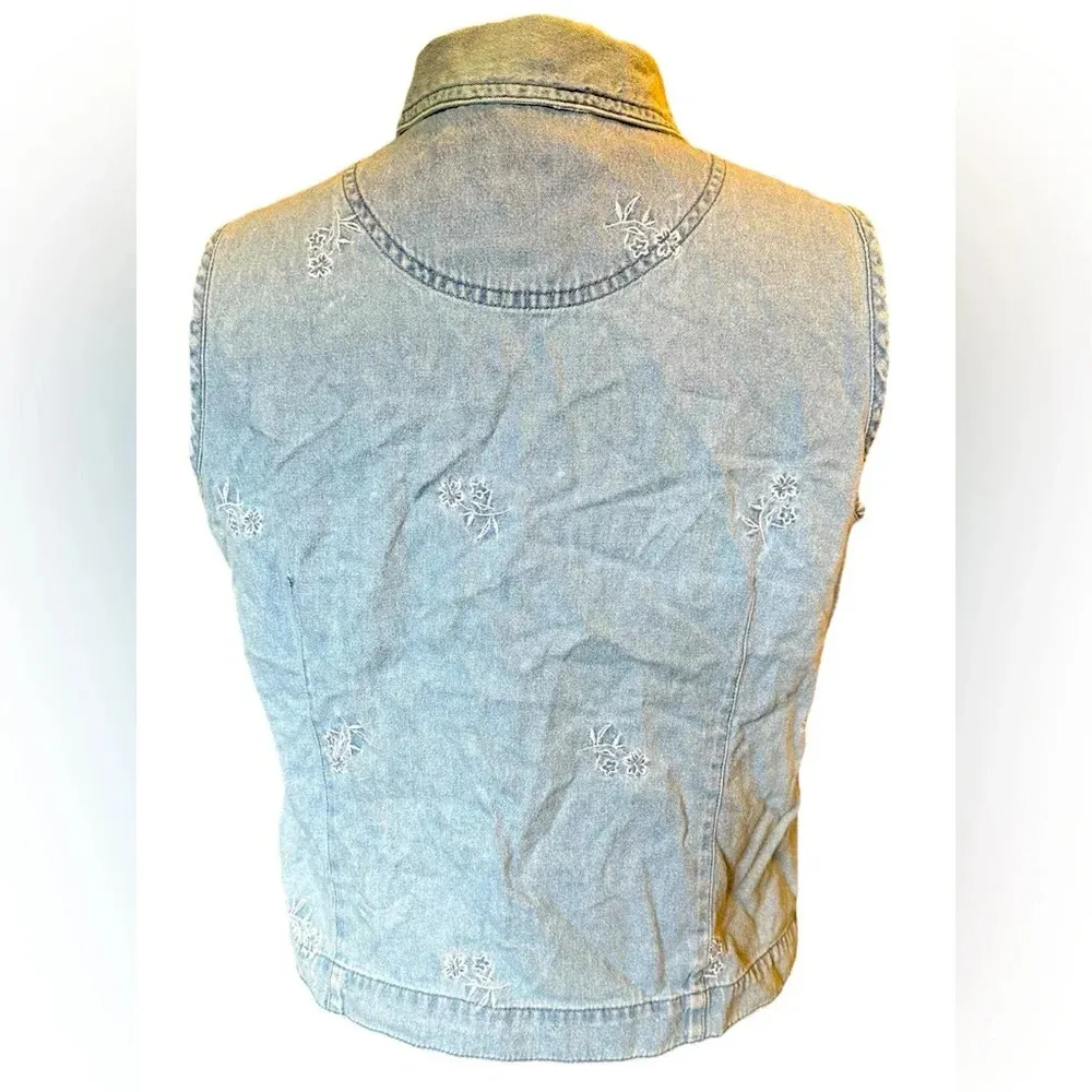 Casey And Max Denim Embroidered Vest Size S Women’s Boho Vintage Hippie Cottage Blue - Image 2