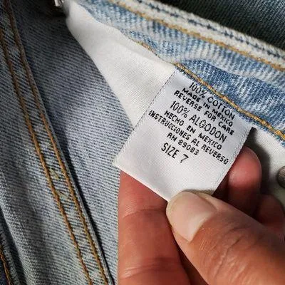 L e I shorts size 7 juniors in light wash Blue - Image 5