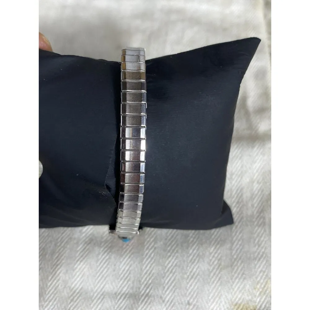 NEW Canyon Sky Watch Women Silver Tone Faux Turquoise Stretch Band WORKS - Image 3