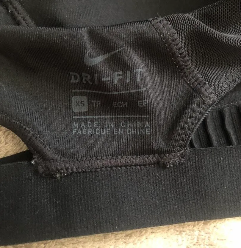 Nike Black Sports Bra Xs  - Image 6
