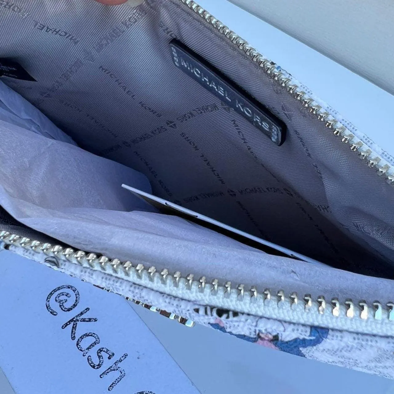 Michael Kors Ski Print Jet Set Girls Trio Wristlet Set - Image 8