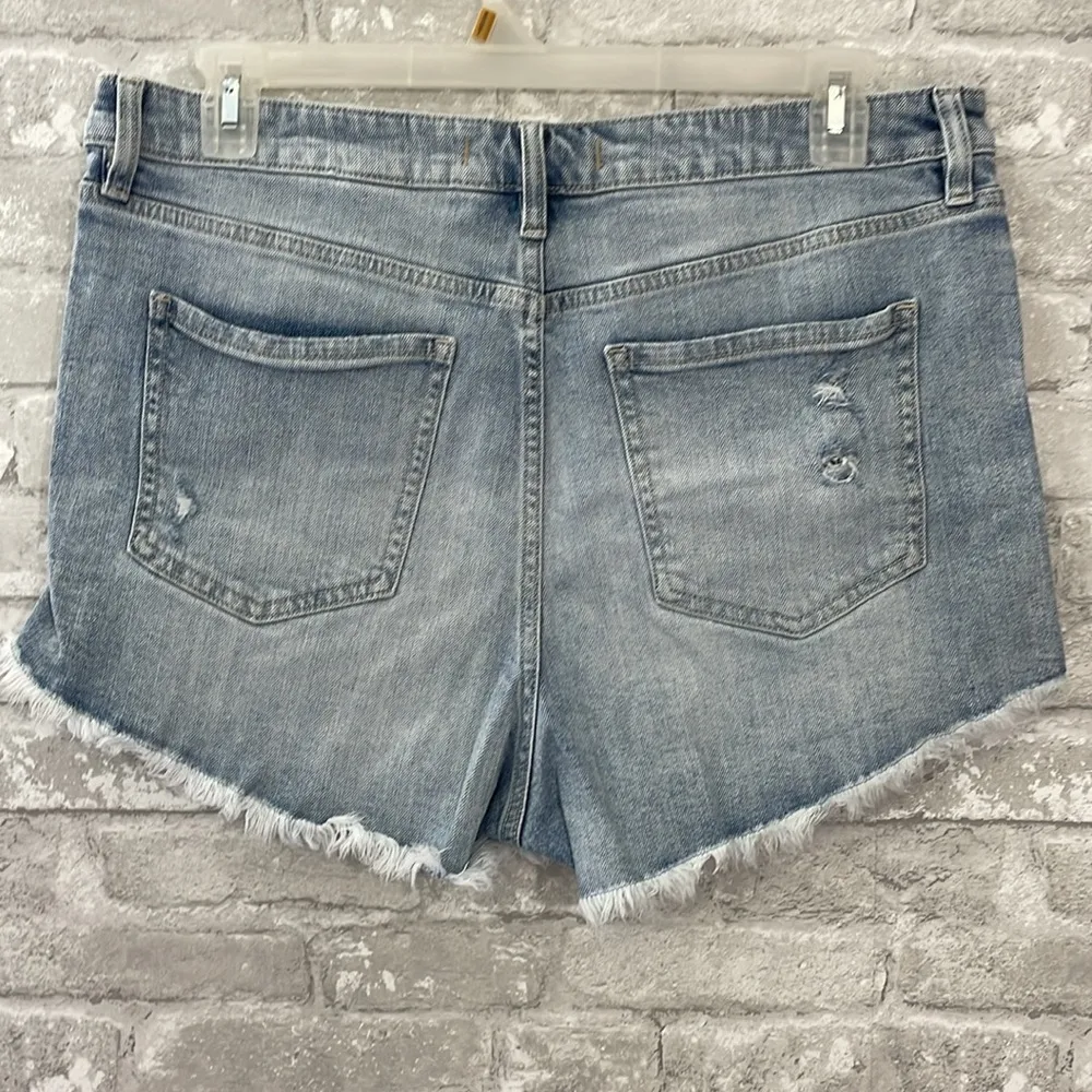 Eunina Lulu Blue Jean Shorts High-Waisted Frayed Hem - Image 2